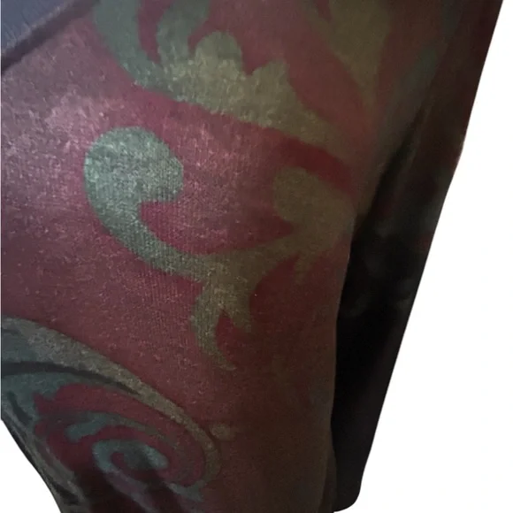 ASHLEY BLUE polyester/rayon v neck pullover - size L- worn 1x - Picture 3 of 6